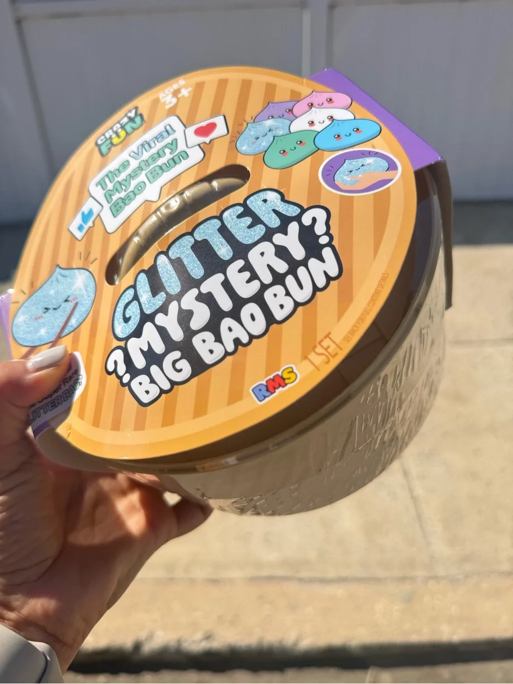 Crazy Fun Glitter Mystery Big Bao Bun - Yellow Packaging